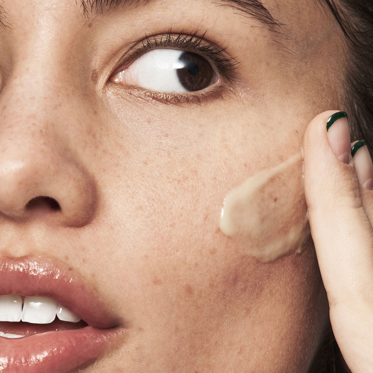 blemish-breakthrough-acne-calming-water-cream-f2 021522_Isabella_Acne_After_0462_FINAL_IGF_9e5f70b6-f47c-4bf3-9a7f-a9f223867f61.jpg