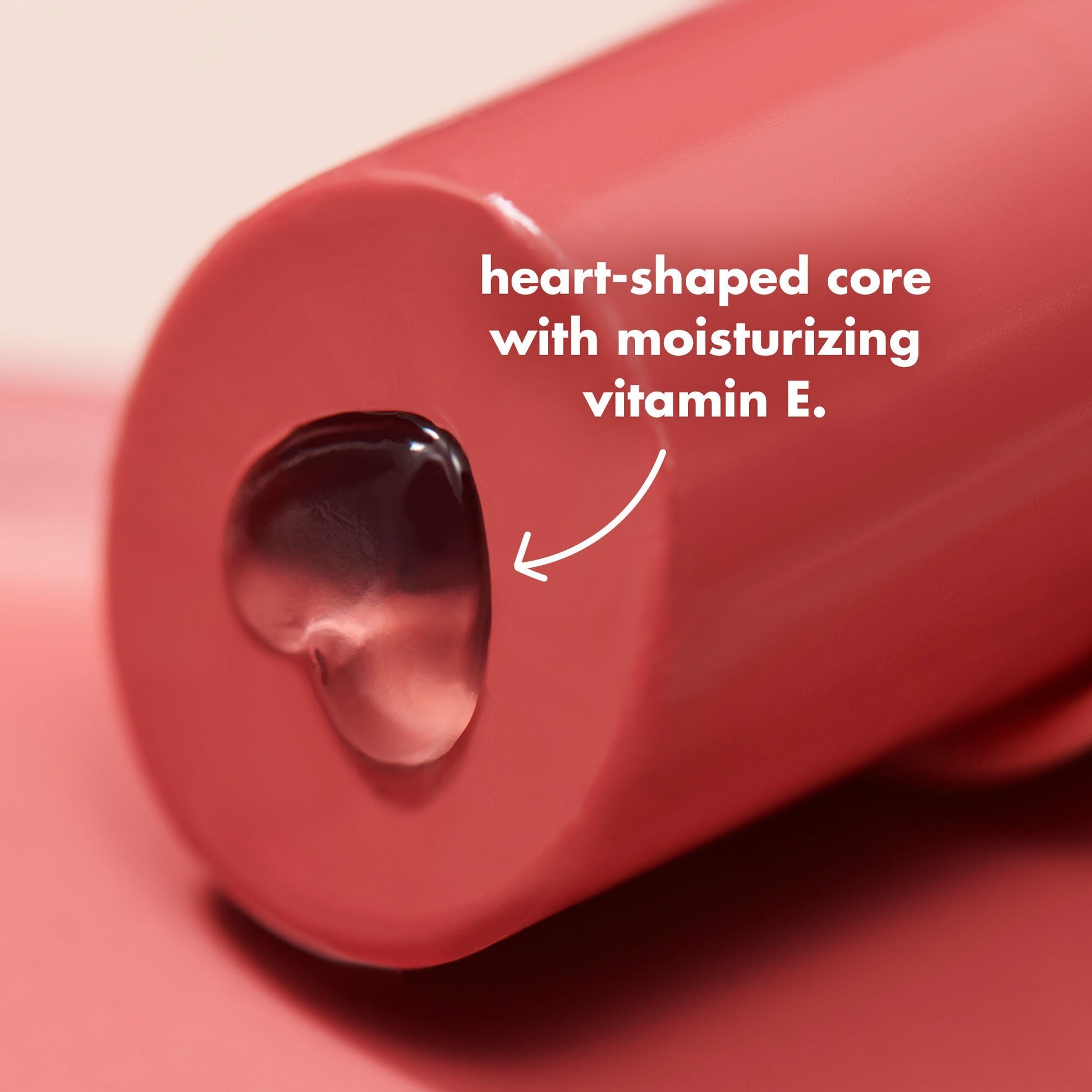 hydrating-core-lip-shine-l1 0326_EDU_HydratingCoreLipShine_PRODUCTINFO_b4236e19-37d0-403e-bb87-078193a88006.jpg