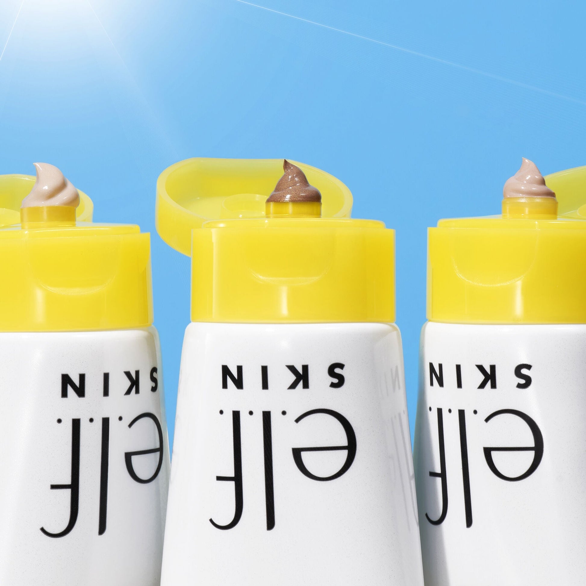 suntouchable-whoa-glow-spf-30-u2 042423_WhoaGlow_Macro_Main-2_IGF_b003ce36-775b-47d0-9dab-e2cd4030ba37.jpg