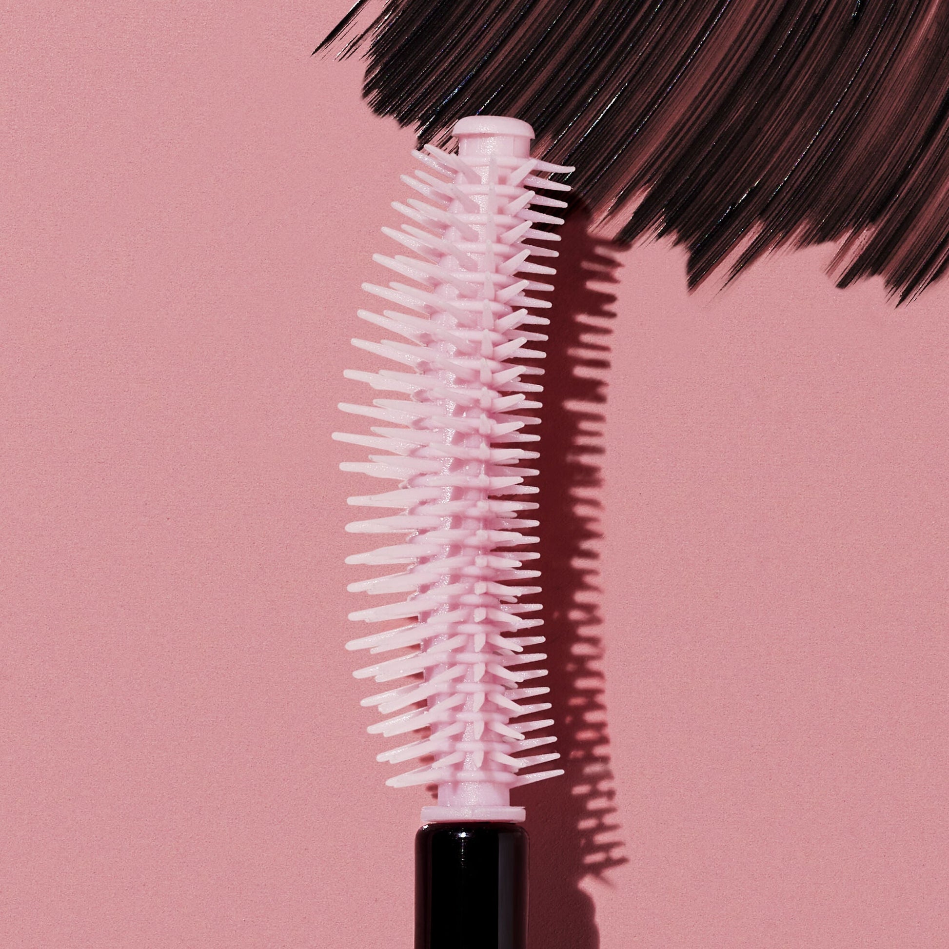 lash-n-roll-mascara-m4 053122_SL_LashNRollWand_RGB_IGF.jpg
