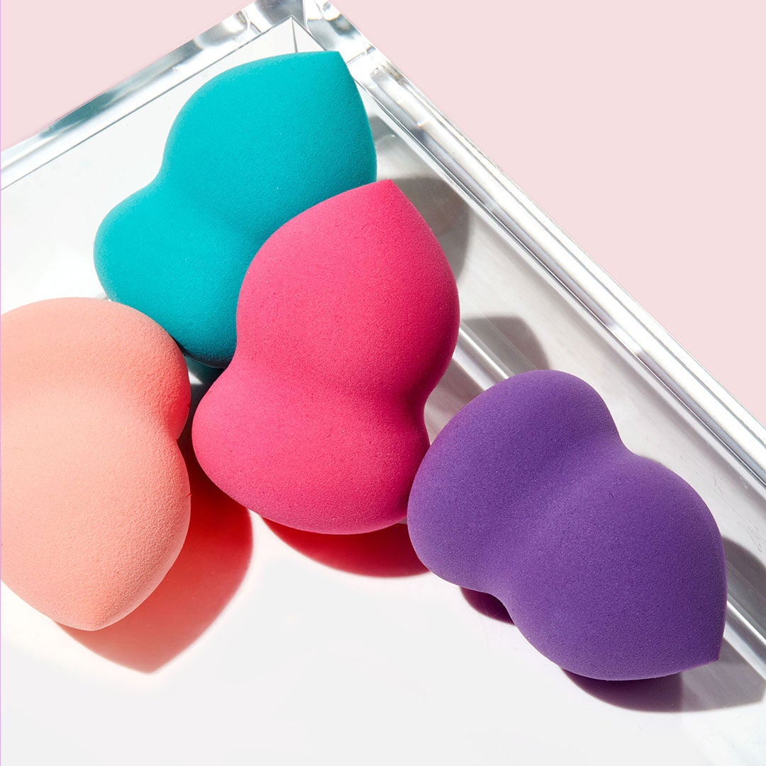 blending-sponge-peach-u9 0619_SocialIGF_Sponges4.jpg