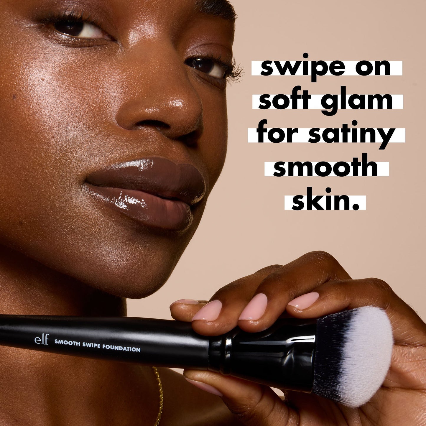 smooth-swipe-foundation-brush-y4 0925_EDUCATION_SMOOTHSWIPEFOUNDATIONBRUSH_PAIRING_20FOUNDATION_20_20BRUSH_20OPTION2.jpg