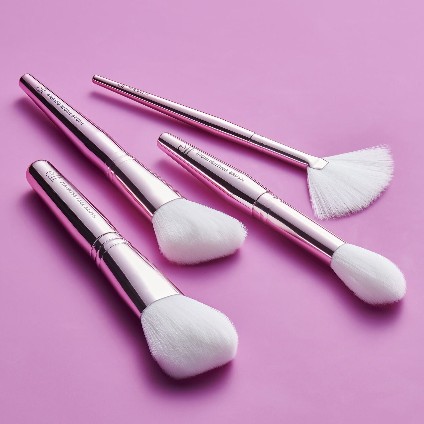 blush-bronzer-and-highlighter-brush-set-r3 12142020_BlushGlow-BrushKit_0027_FocusBracket-MAIN_V2_IGF.jpg