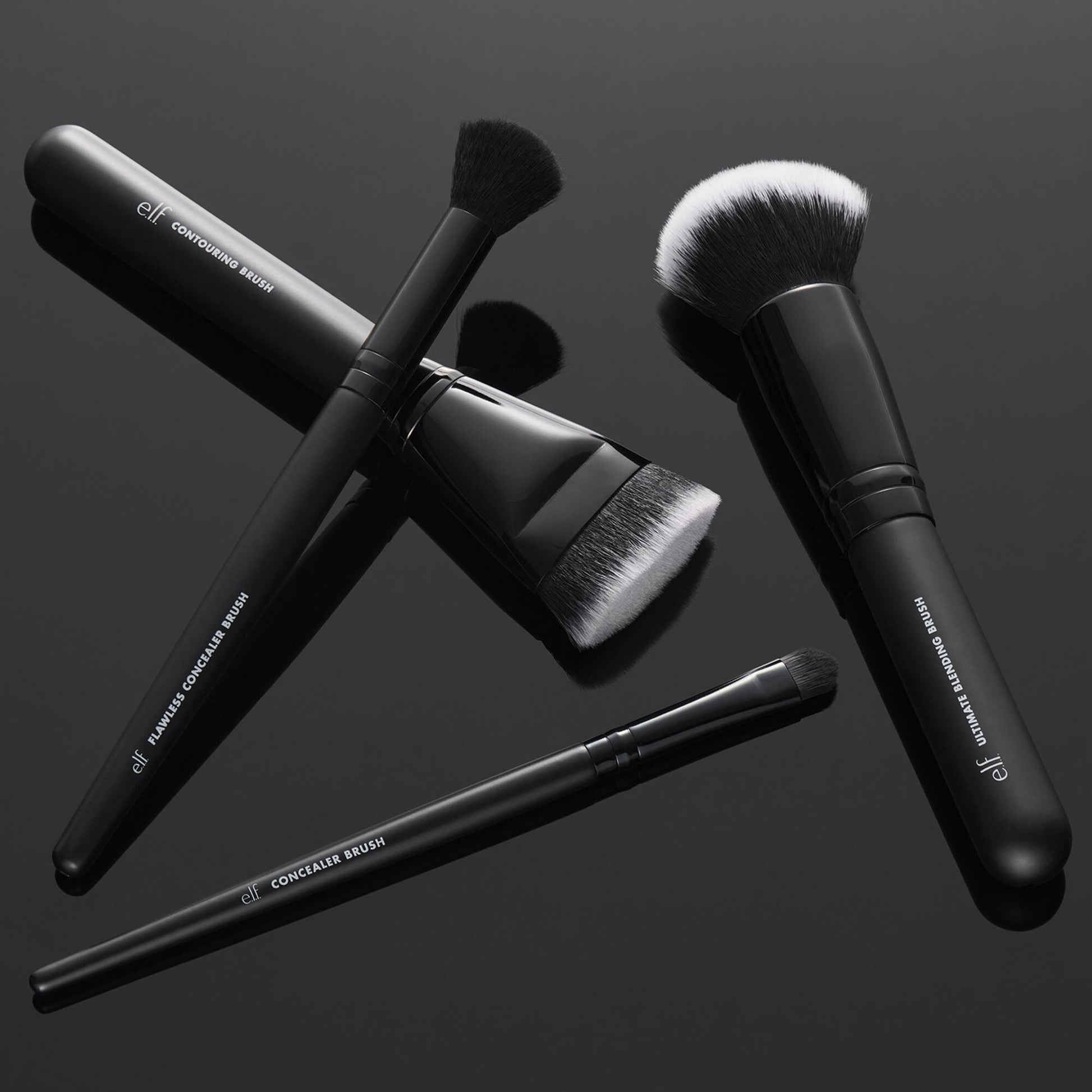 foundation-and-concealer-brush-set-l4 12142020_ComplexionPerfection-FaceBrush_0028_FocusBracket-MAIN_V2_IGF.jpg