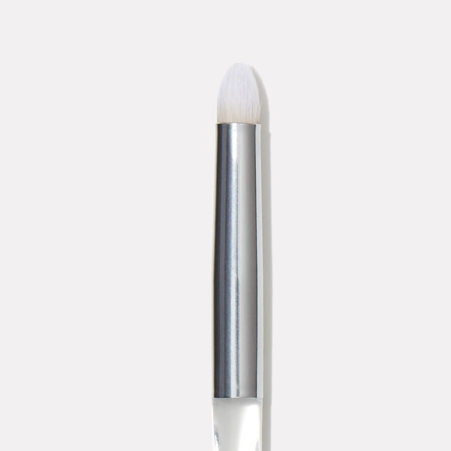 precision-smudge-brush-l3 85311_BeautifullyPreciseSmudgeBrush_2.jpg