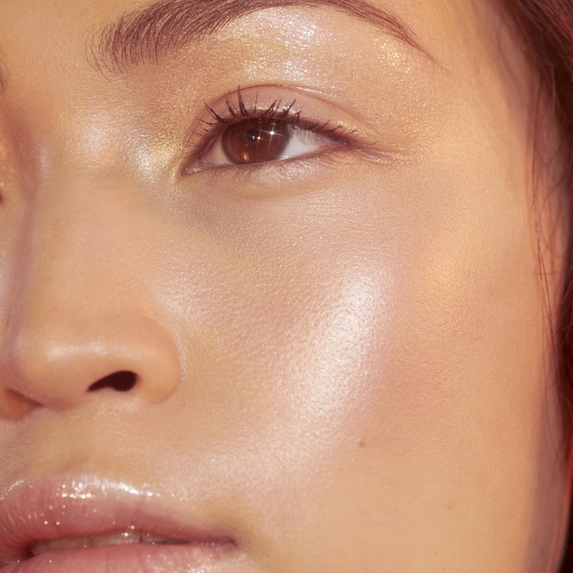 highlighter-brush-f7 crystal_OM_Jacqueline_782_square.jpg